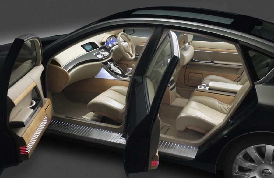  Nissan Fuga 2011 года  (фото 16 из 21)